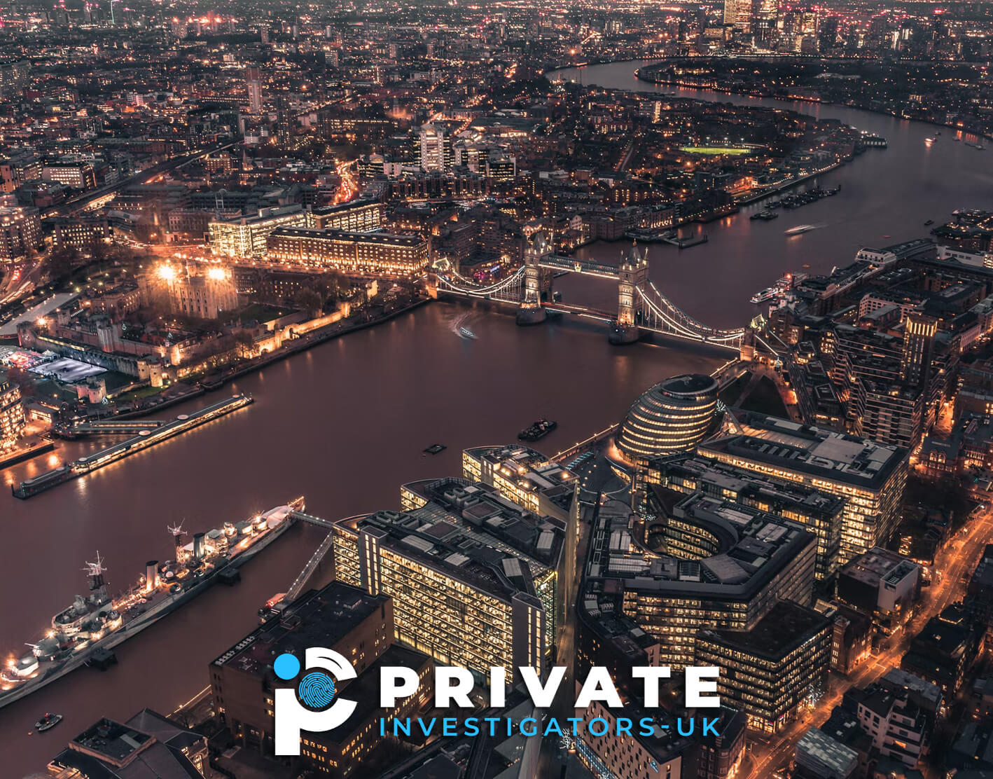 View over the Thames in London city at night